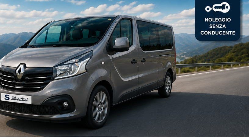 Renault Trafic 9 posti di Silvestrini Chauffeur Service per noleggio senza conducente